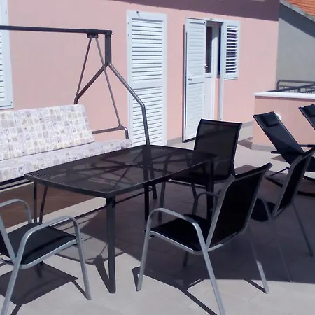 Apartment Zeljko Sibenik